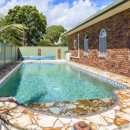 Take A Dip At Eucalypt Villa Bellara Exterior photo